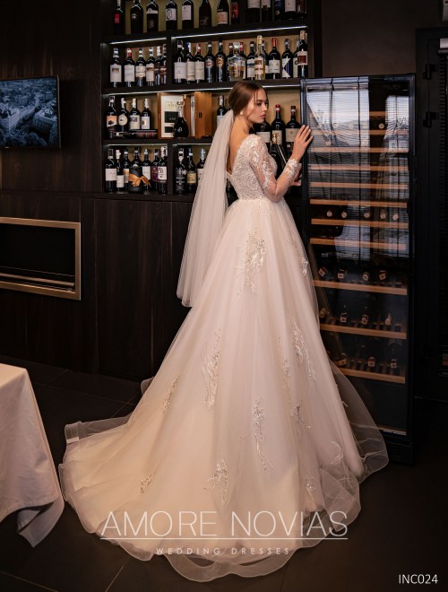 https://amore-novias.com/images/stories/virtuemart/product/INC024       (3).jpg